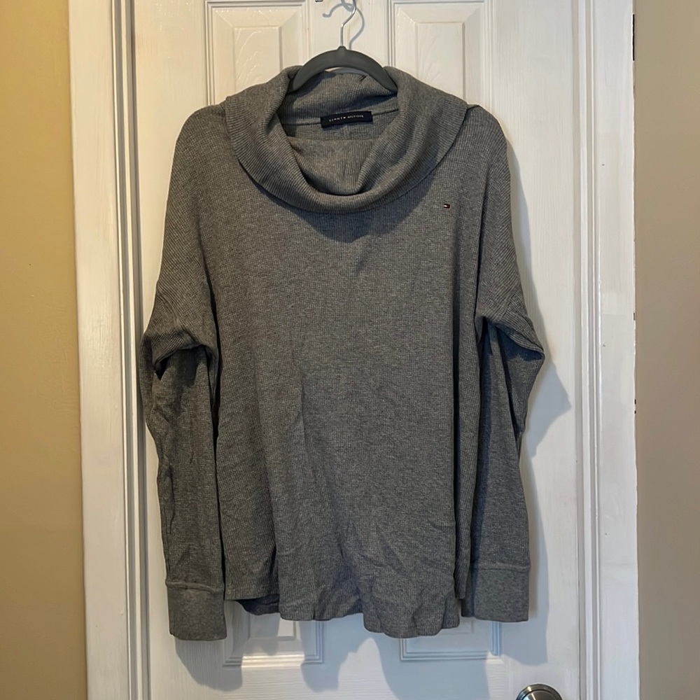 Tommy Hilfiger Cowell neck top